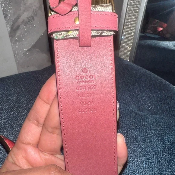 Gucci Floral Belt with Gold Tiger Buckle- LIKE NEW